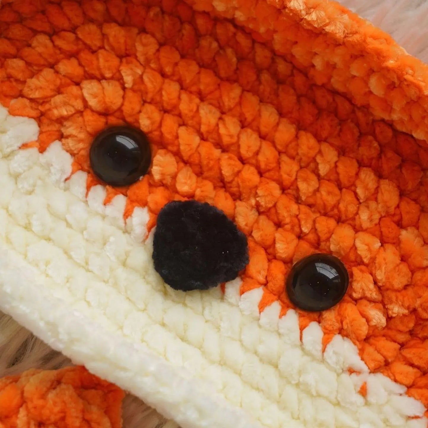 Sheep Eyeglasses Holder Crochet Pattern - Stitchora